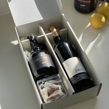 Classic olive & wine